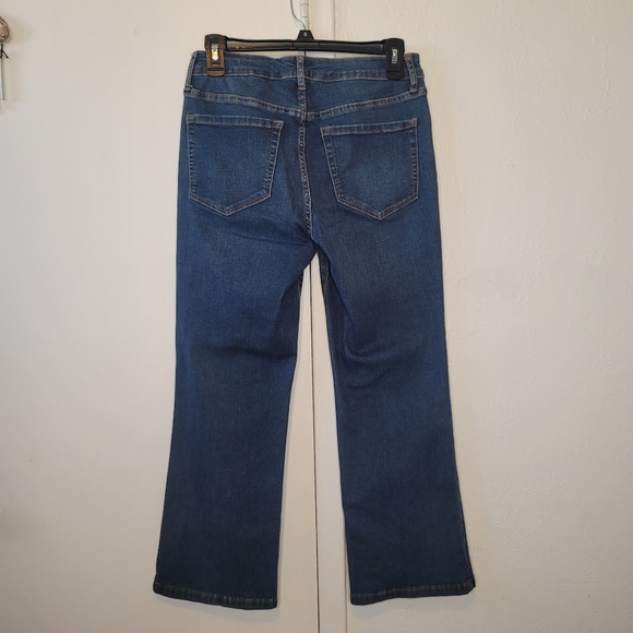 Chaps Mid Rise Crop Kick Jeans - Picture 2 of 11